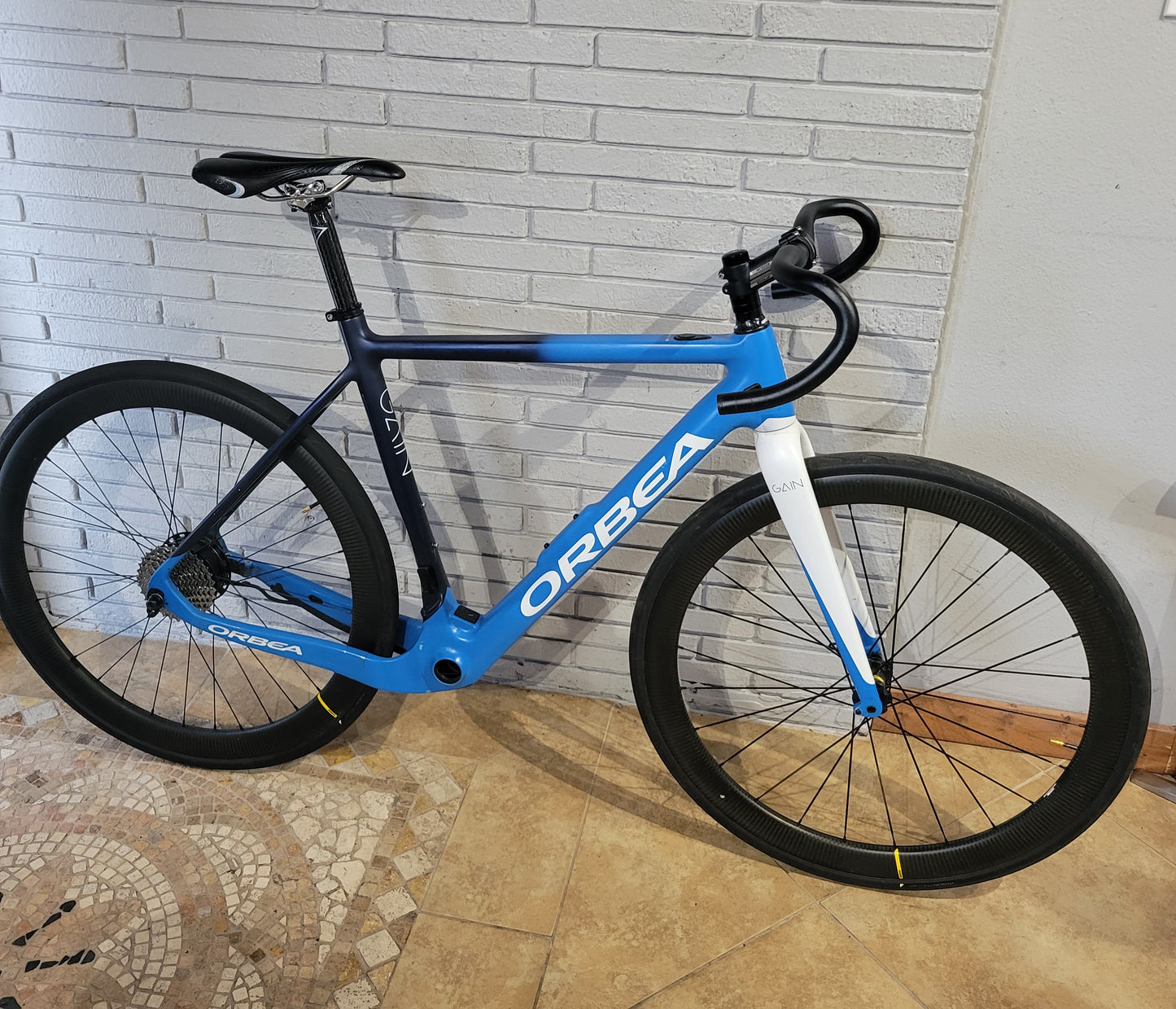Orbea Gain m20 e-road bike
