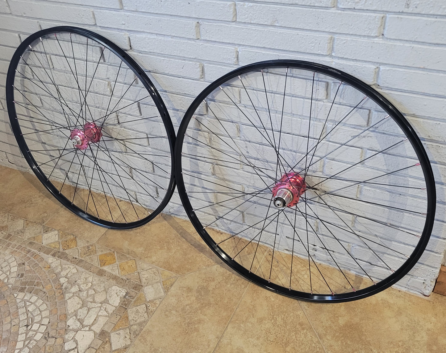 Chris King/ Stans 29 700c wheelset