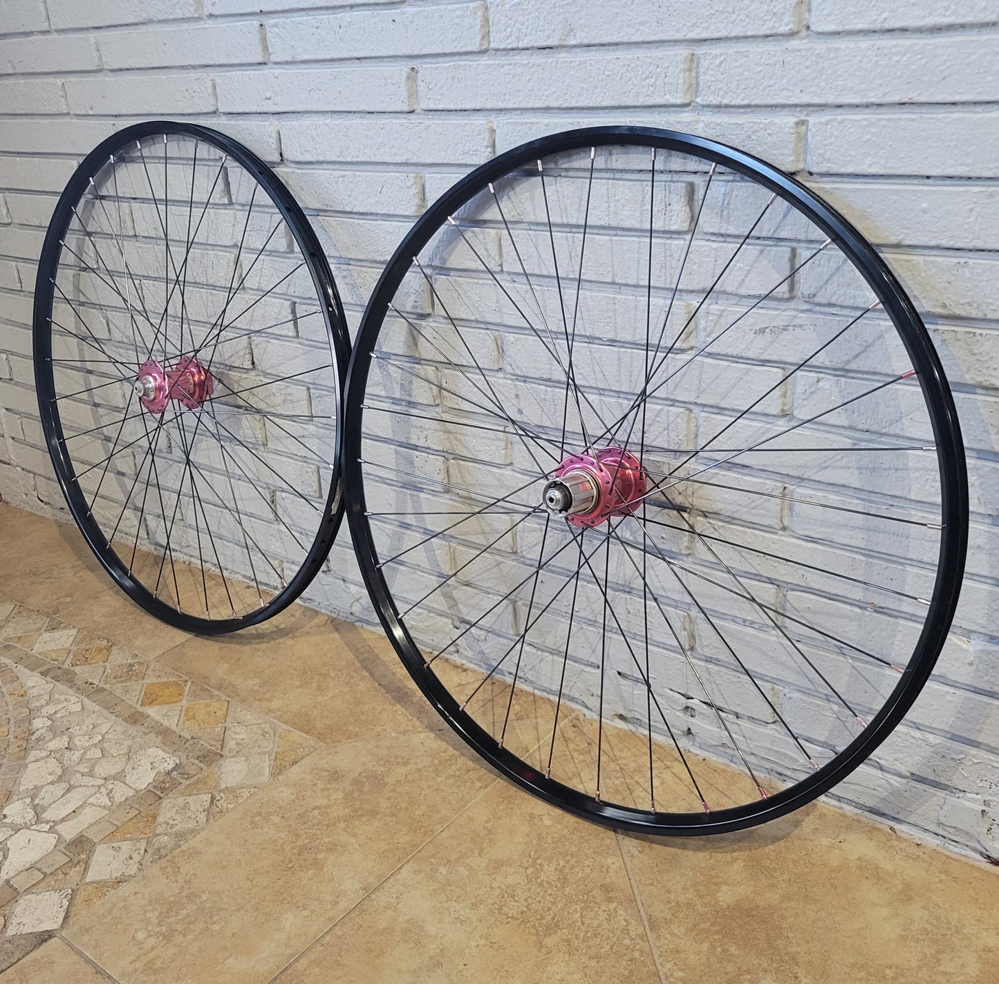 Chris King/ Stans 29 700c wheelset