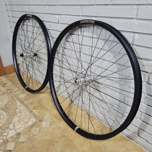 Velocity Blunt 35 wheels w/ i9 Torch, Dynamo Boost