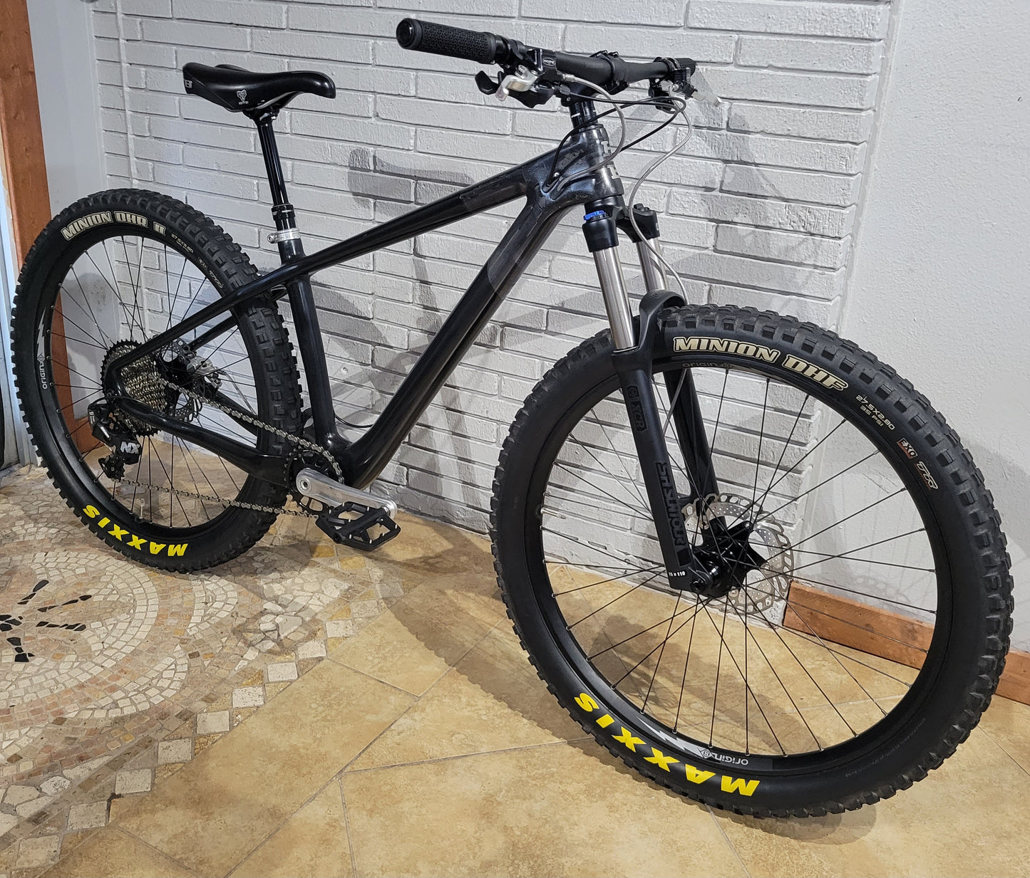 Carbon Hardtail 27.5+ (Size Small 16")