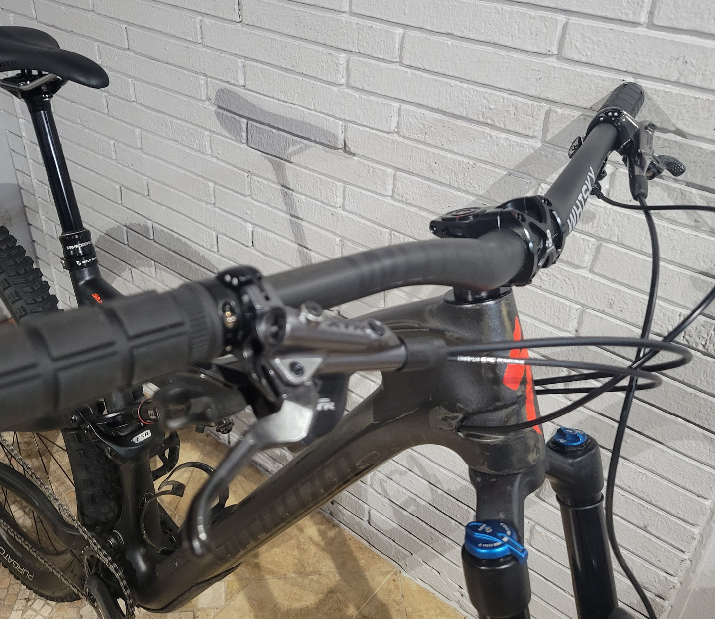 2018 Specialized Stumpjumper Expert Carbon 29 (Large)