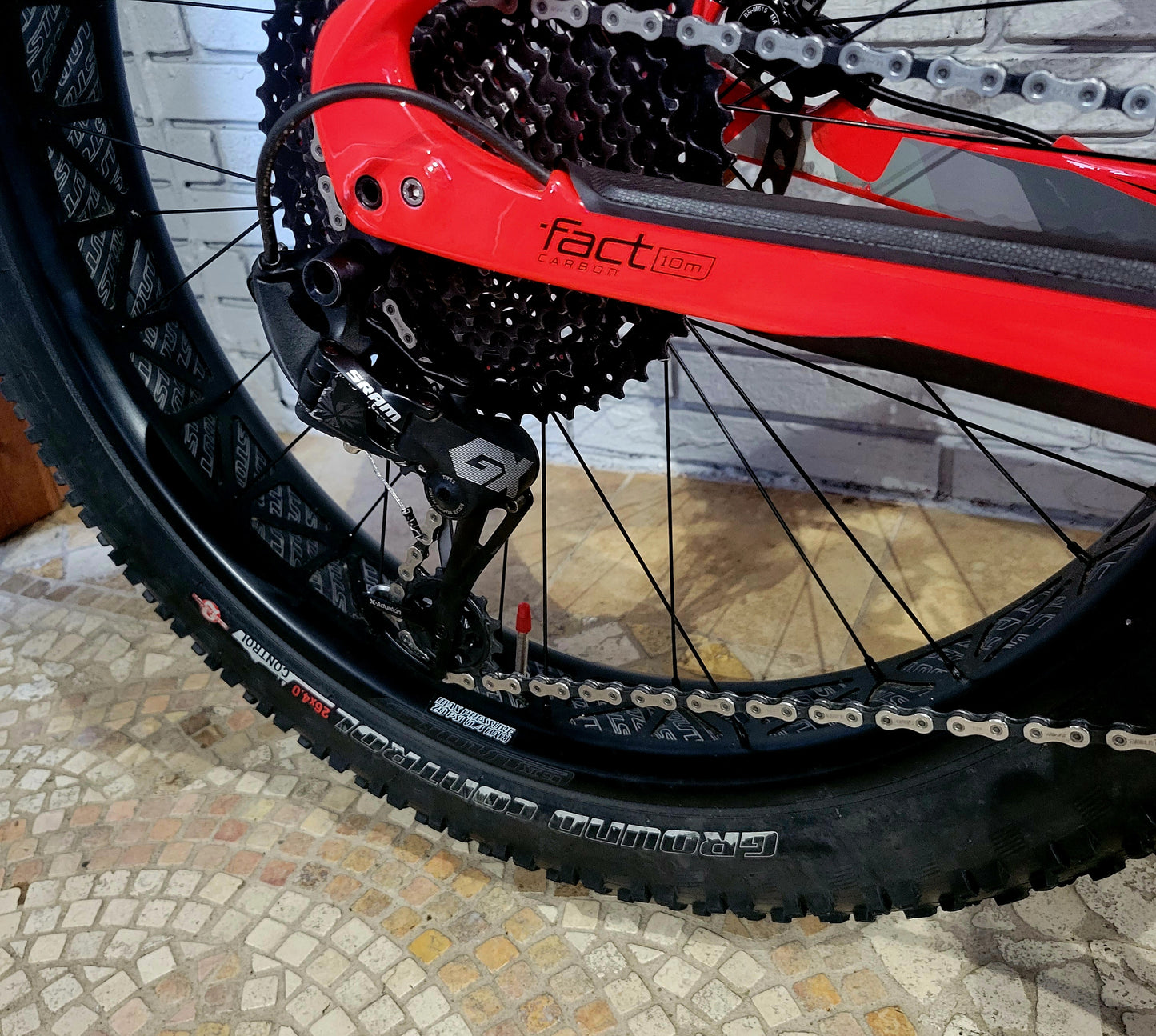 2017 Specialized Fatboy Carbon (Small) Upgraded