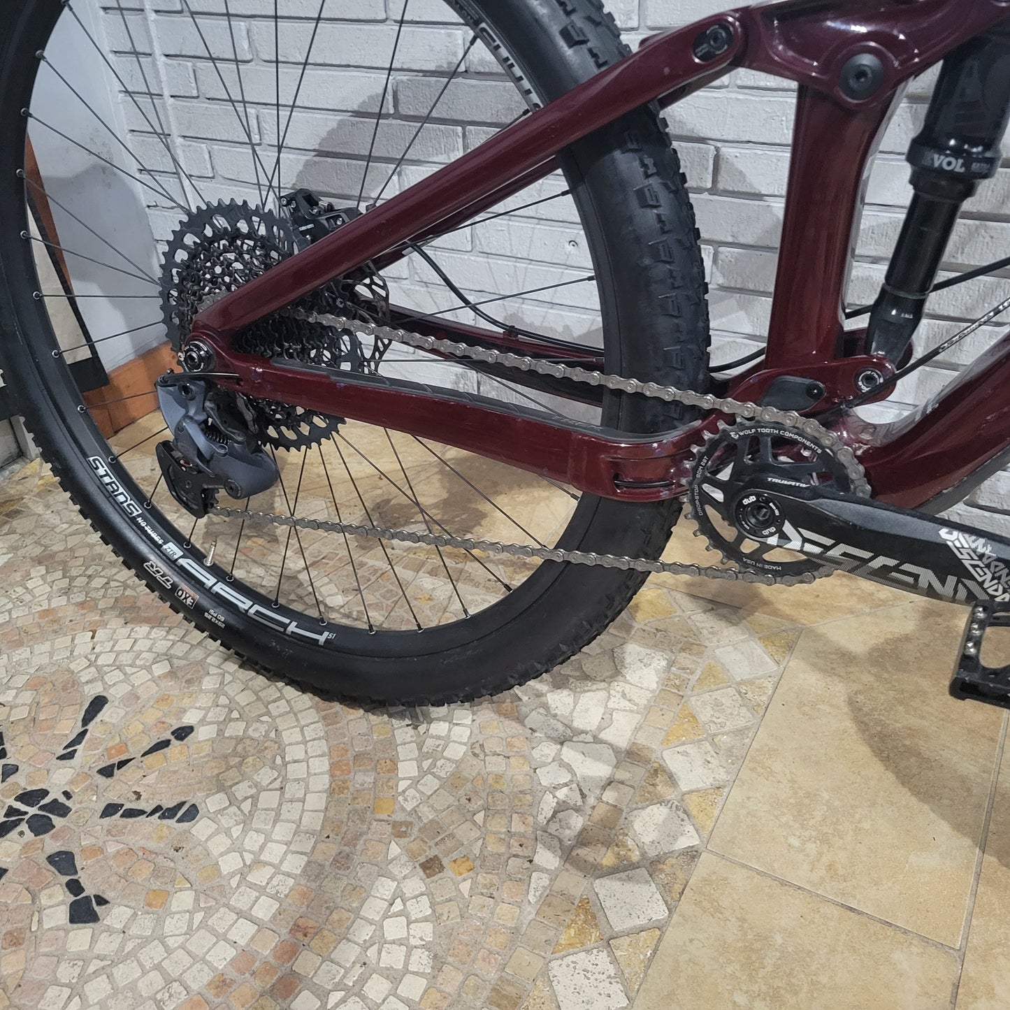 2019 Trek Fuel 9.8 Carbon 18.5"