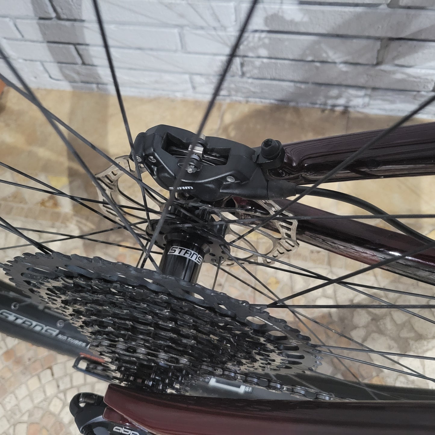 2019 Trek Fuel 9.8 Carbon 18.5"