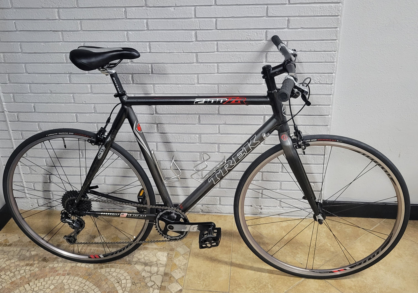 Trek 2100 Flat Bar Road Bike (58cm)