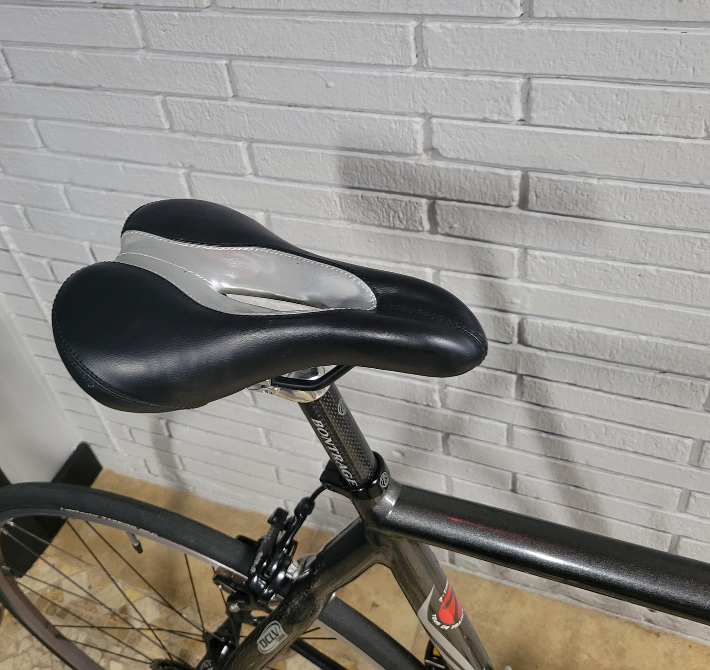 Trek 2100 Flat Bar Road Bike (58cm)