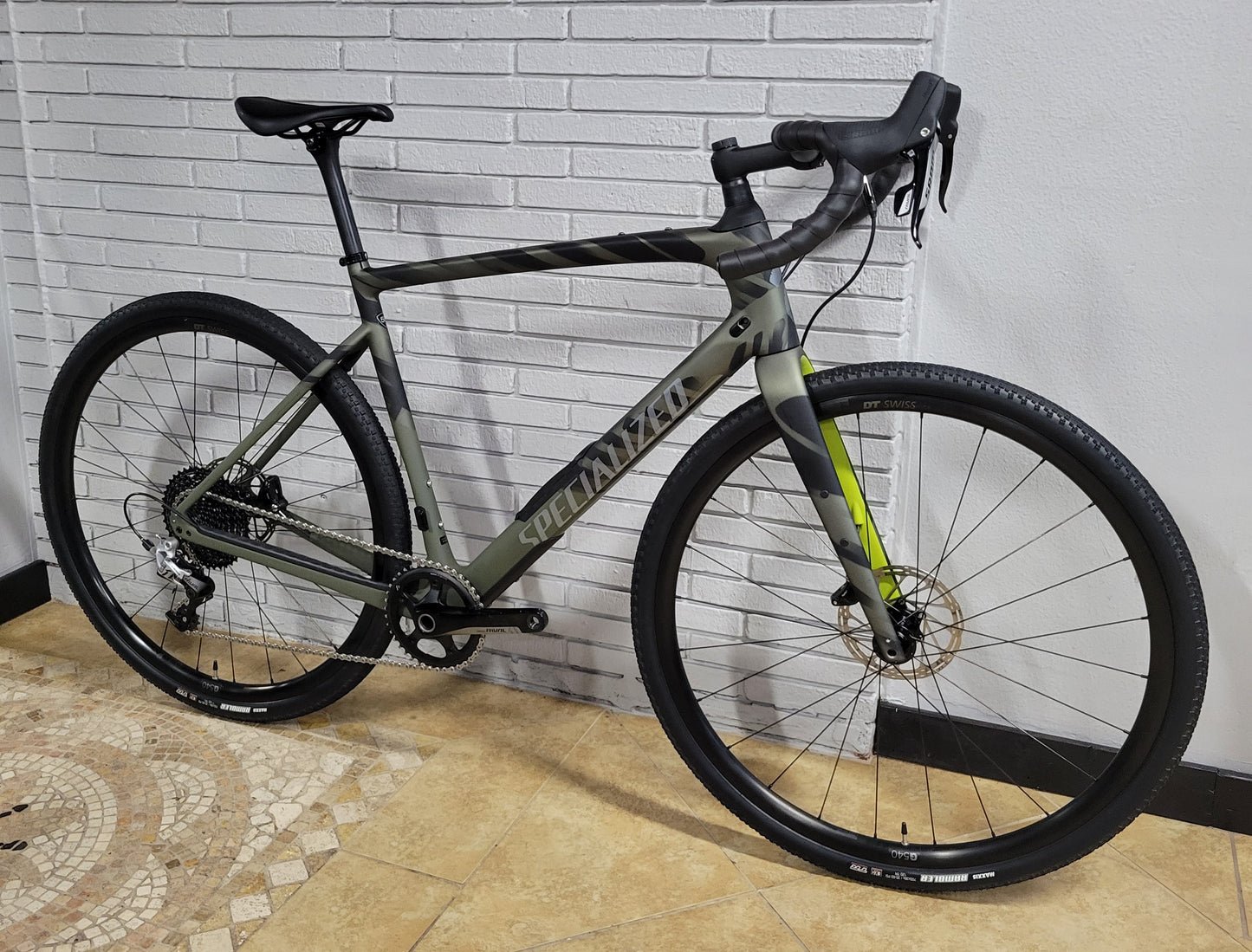 2023 Specialized Diverge Carbon Rival (58cm)