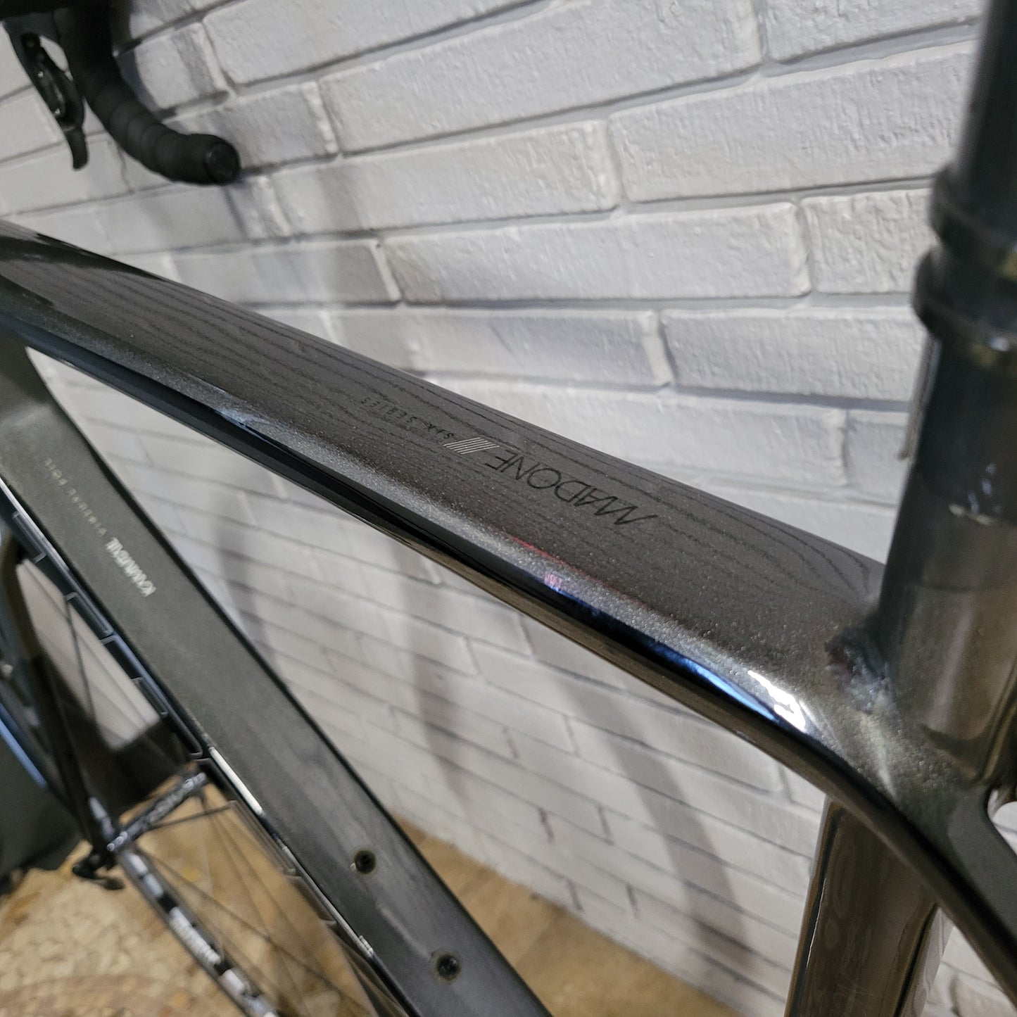 2014 Trek Madone 6 Series (56cm) Ultegra Di2