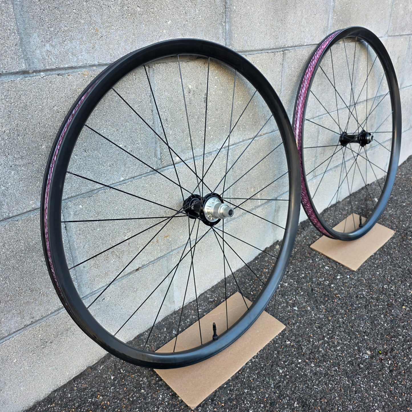 ENVE M525 G Carbon Gravel Wheelset 700c i9 Industry Nine