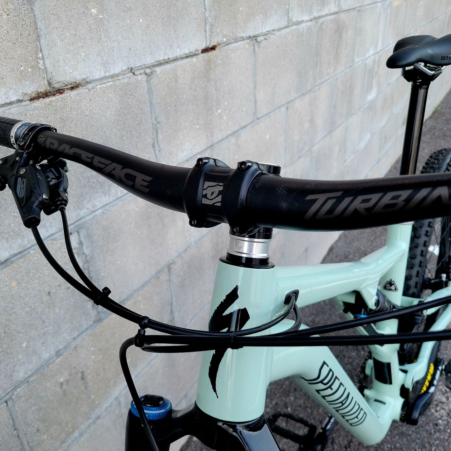 2022 Specialized Stumpjumper Alloy S4 Large - Upgraded