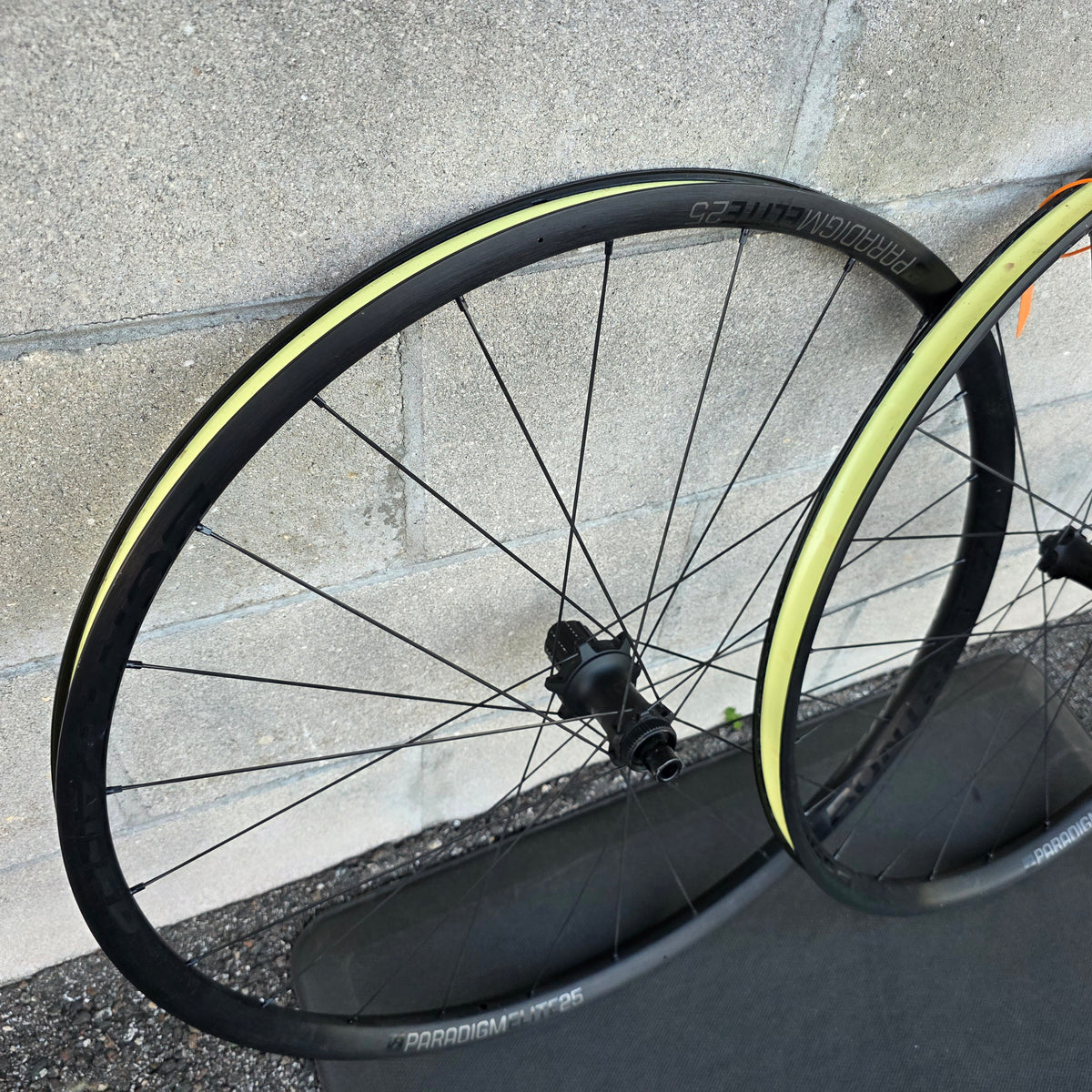 Bontrager Paradigm Elite 25 Alloy Wheelset 108pt