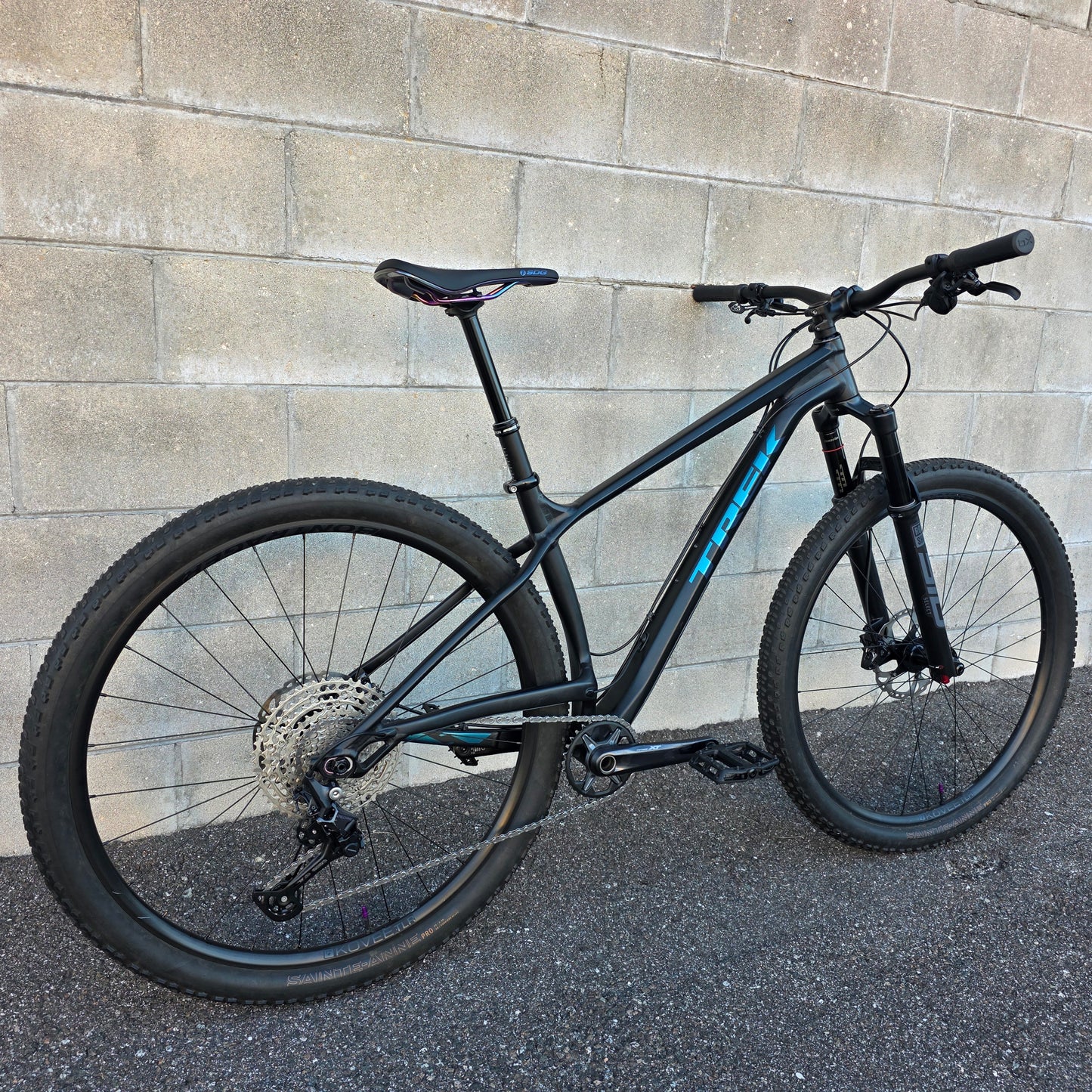 2024 Trek Stache (M/L) 29