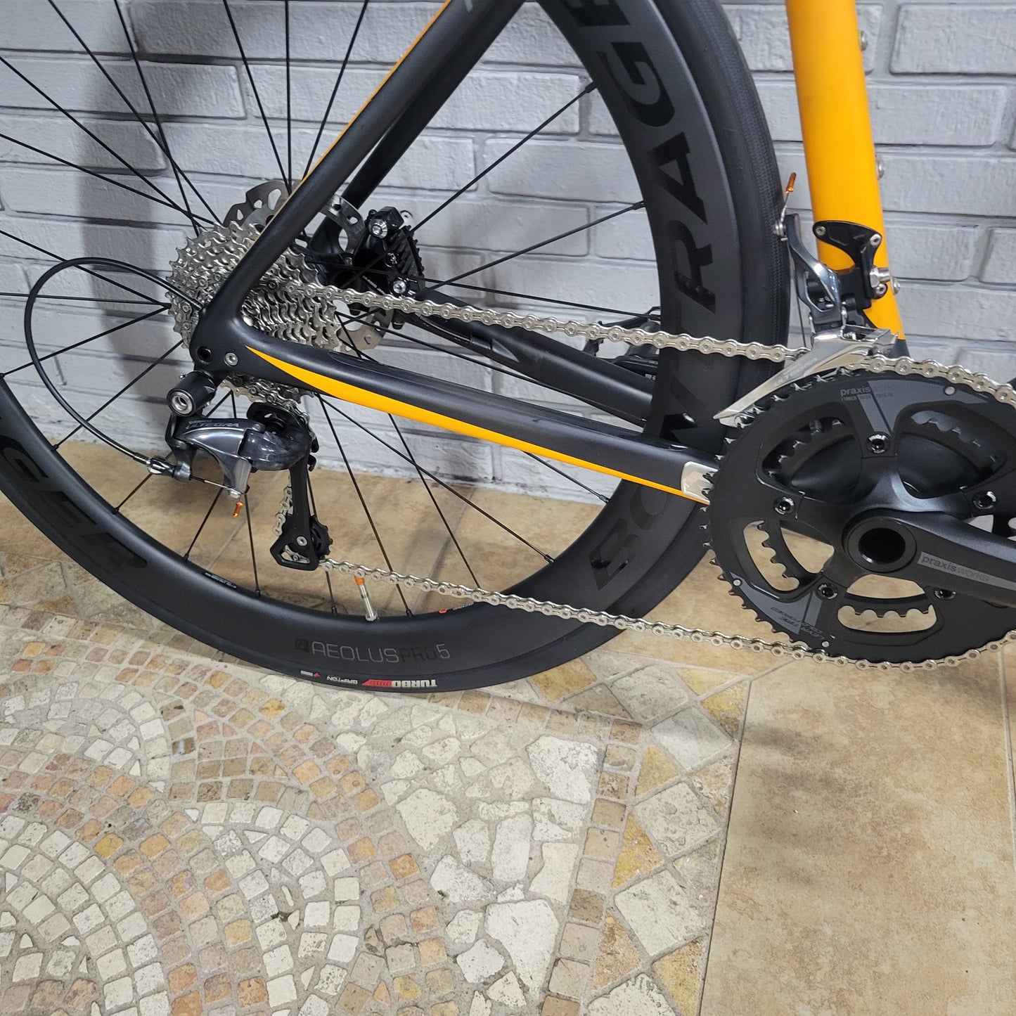 2017 Specialized Roubaix Comp Carbon 54cm Upgraded