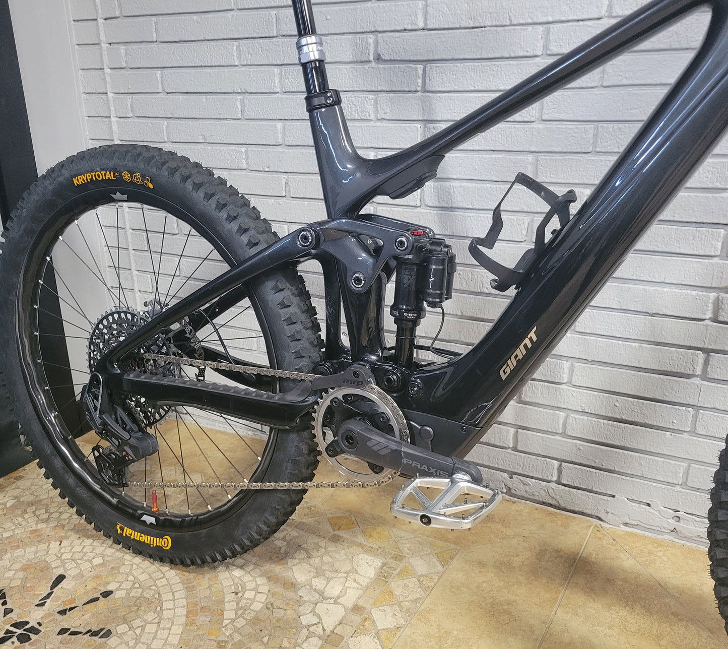 2024 Giant Trance Advanced E+ Elite E-Bike (Large)