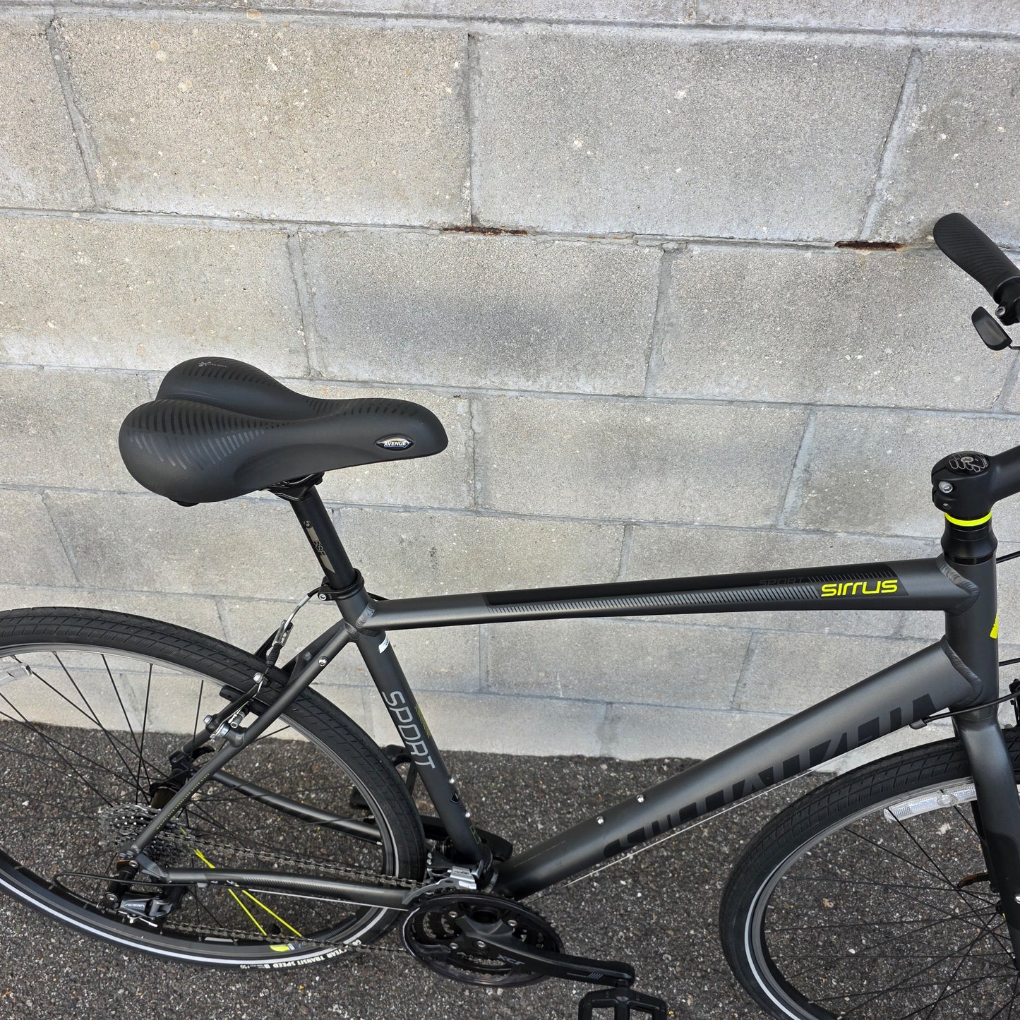 Specialized Sirrus Fitness Bike (Size Large)