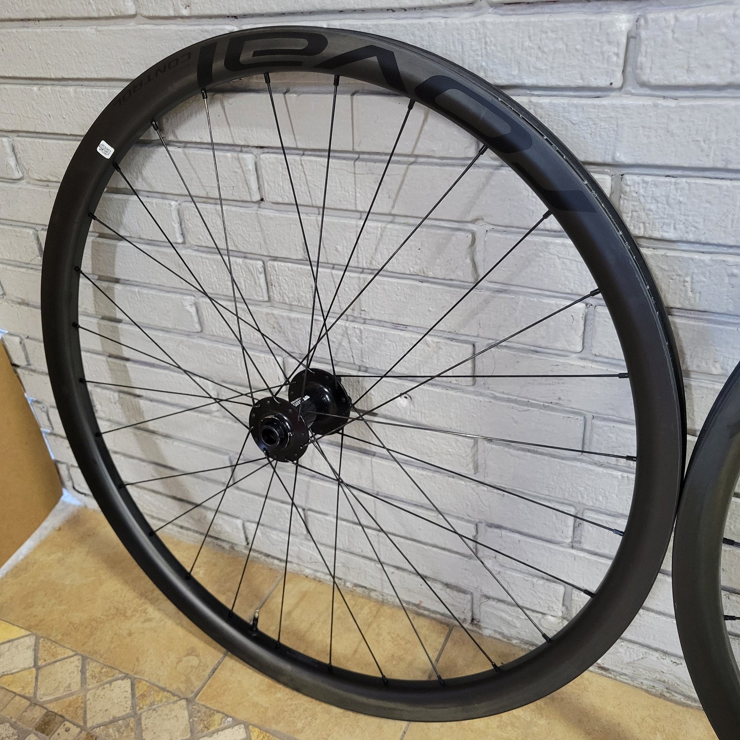2022 Roval Control Carbon 29 wheelset