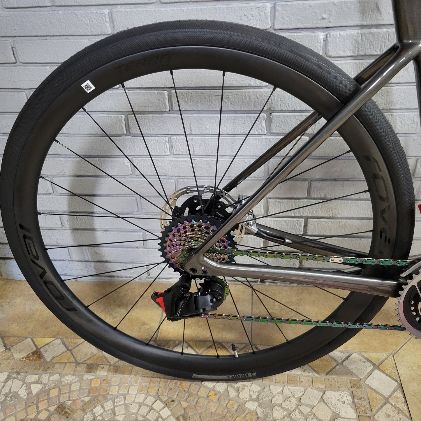 2024 Specialized S-Works Roubaix SL8 (58cm) SRAM RED AXS- New
