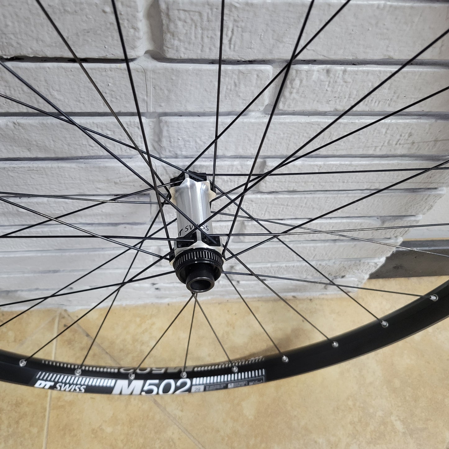 DtSwiss 502 Boost 29 wheelset Polished Silver 240