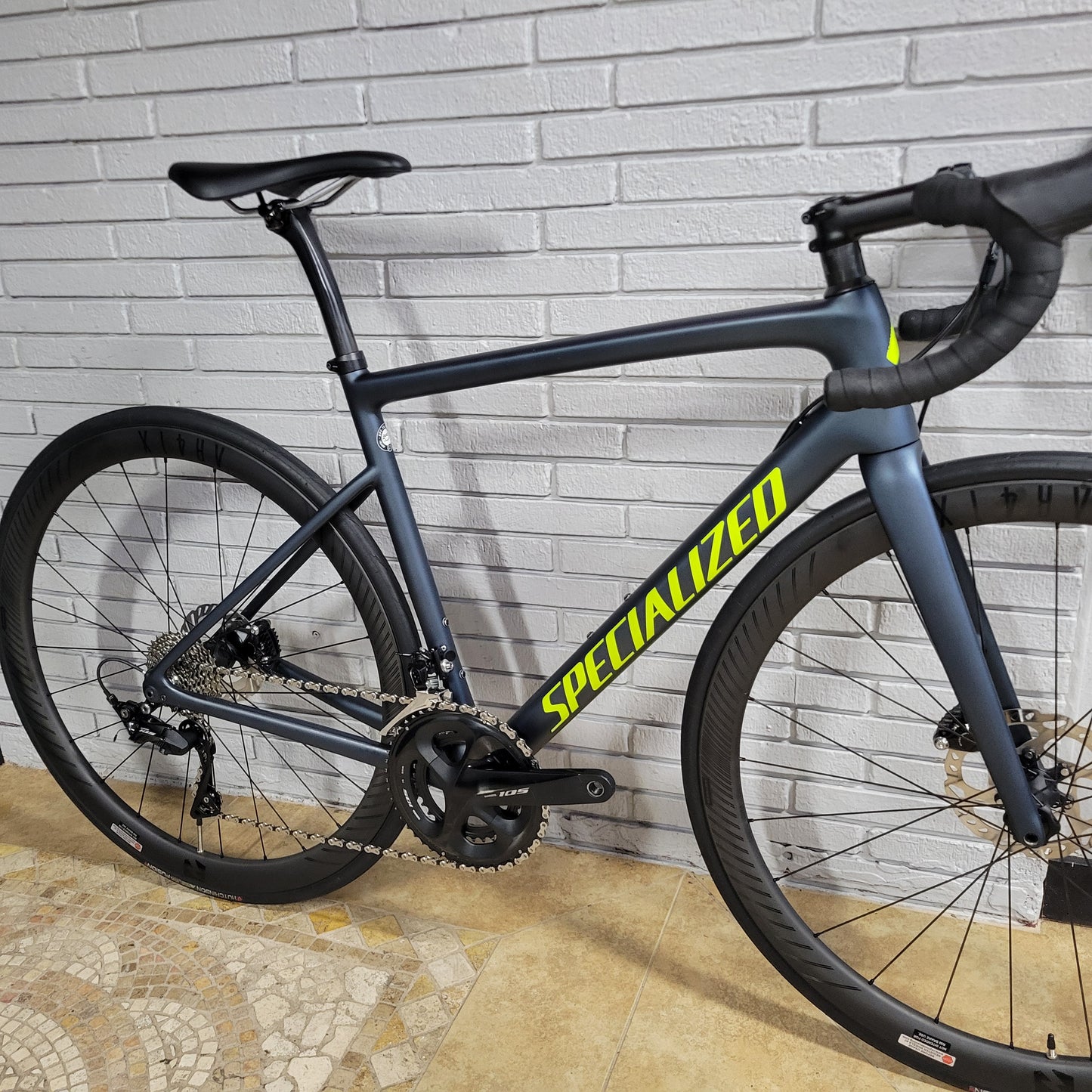Specialized Tarmac Disc Carbon (54cm) 105, Carbon wheels, Ceramic Speed Upgrade