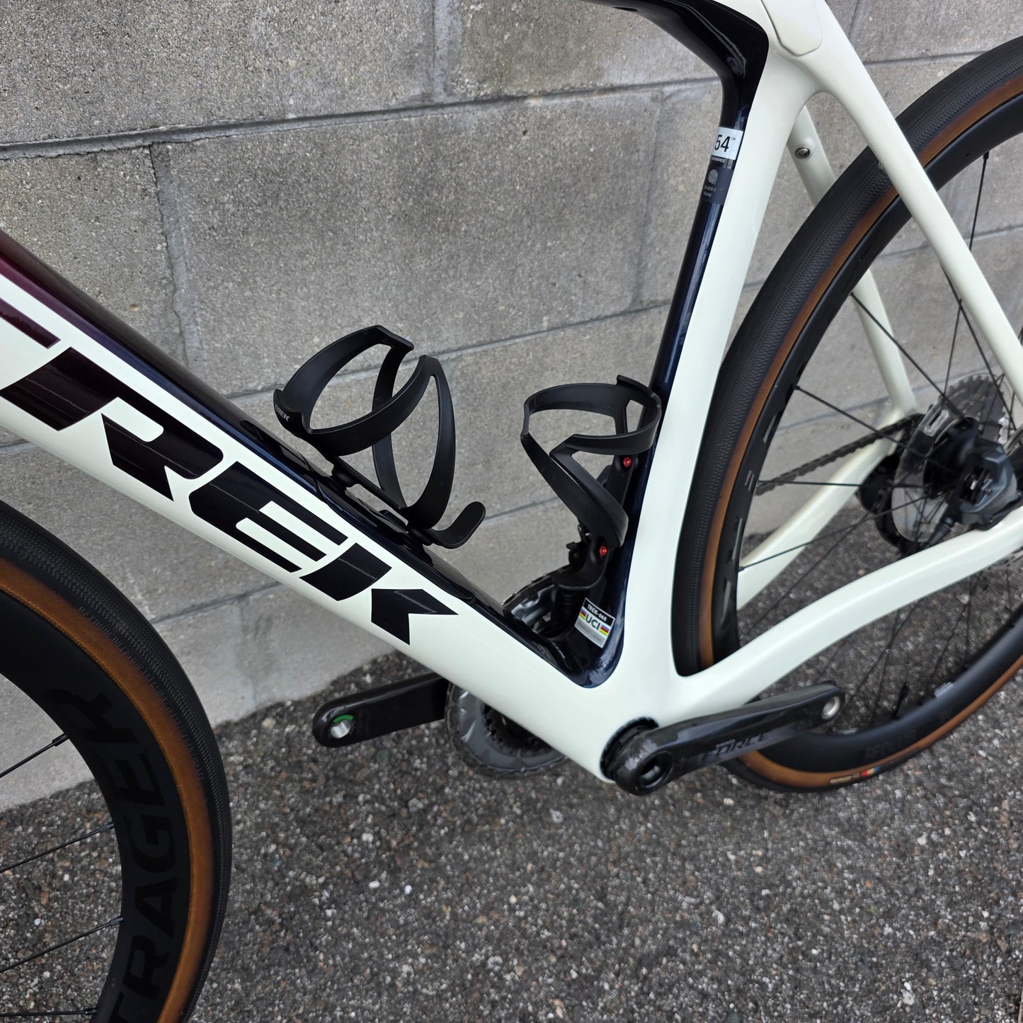 2024 Trek Domane SL7 Gen 4 (54cm) Carbon Road Bike