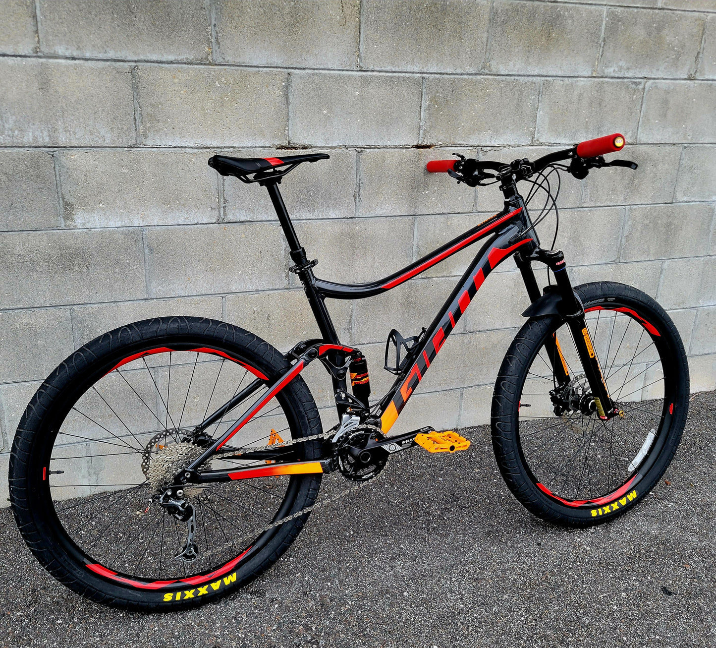 Giant Stance 2 (Large) 27.5