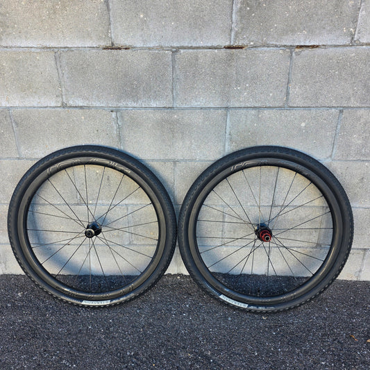 Roval Rapide CLX 32 650b wheelset Gravel