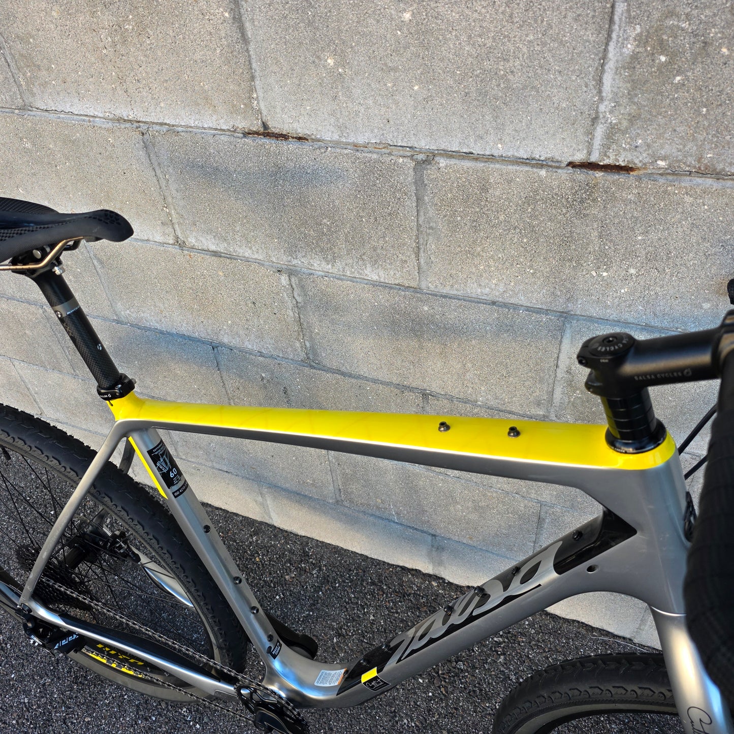 2021 Salsa Cutthroat Carbon Gravel Adventure Bike (60cm XL)