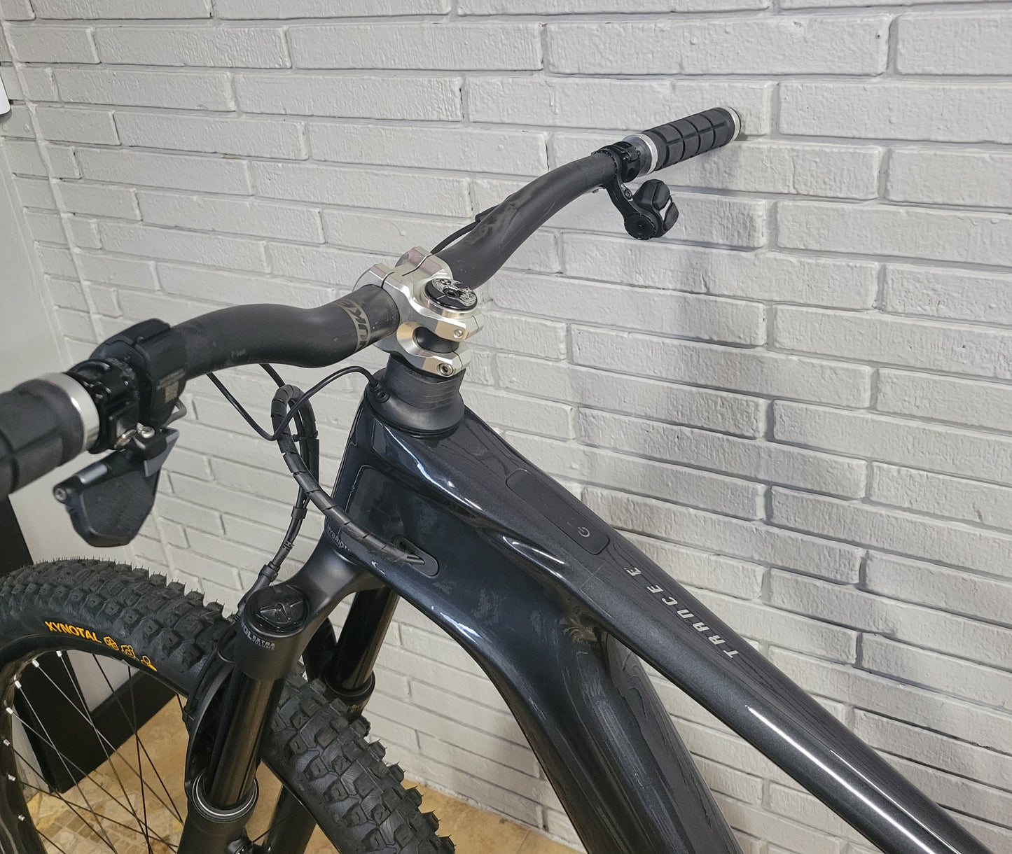 2024 Giant Trance Advanced E+ Elite E-Bike (Large)