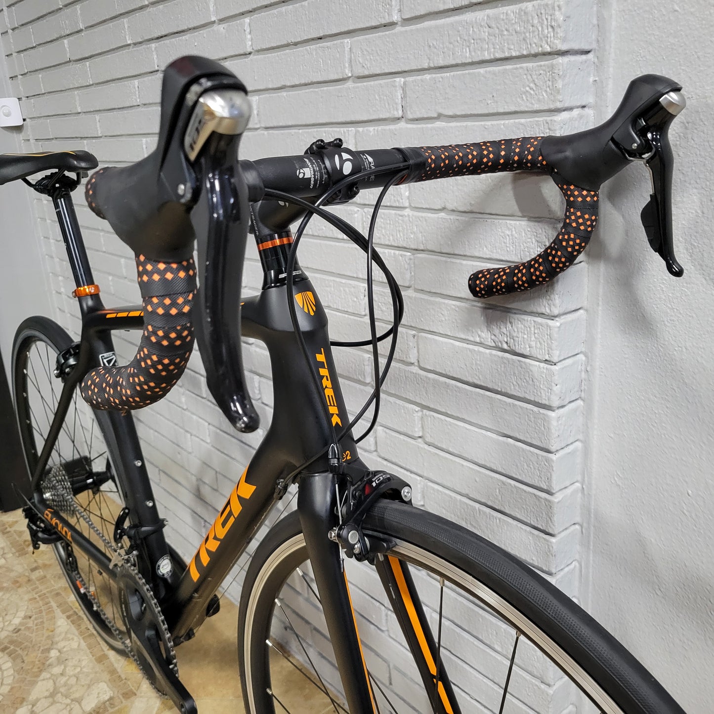 2015 Trek Emonda S5 Carbon Road Bike (56cm)