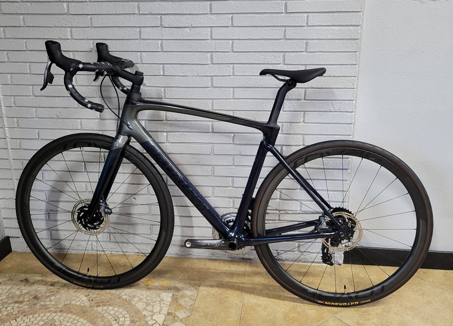 2020 Specialzied Roubaix Pro Force AXS (56cm)