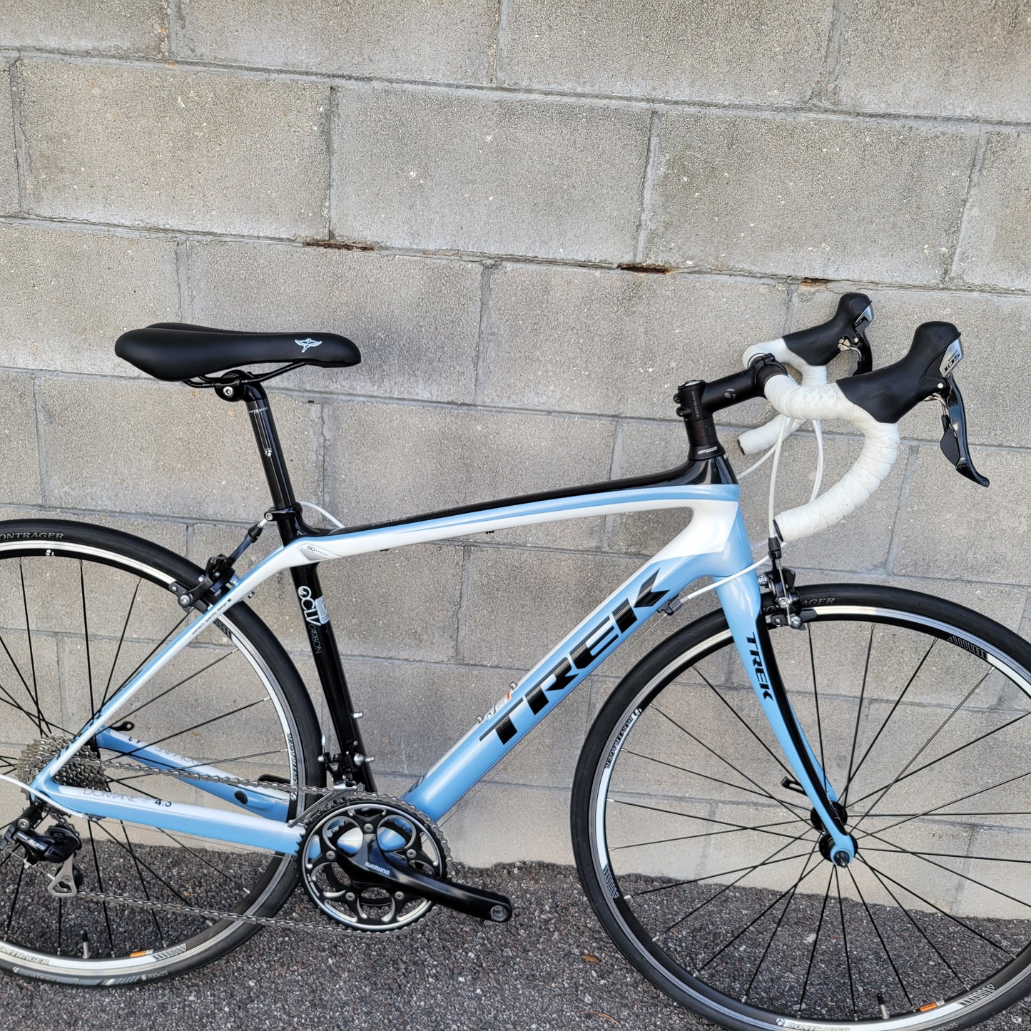 Trek Domane 4.3 WSD Carbon (52cm) + Helmet