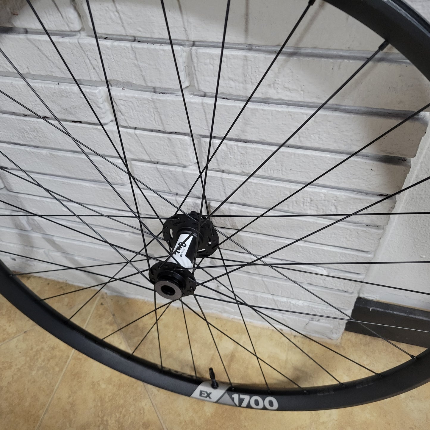 DT Swiss EX1700 29 Wheelset Boost