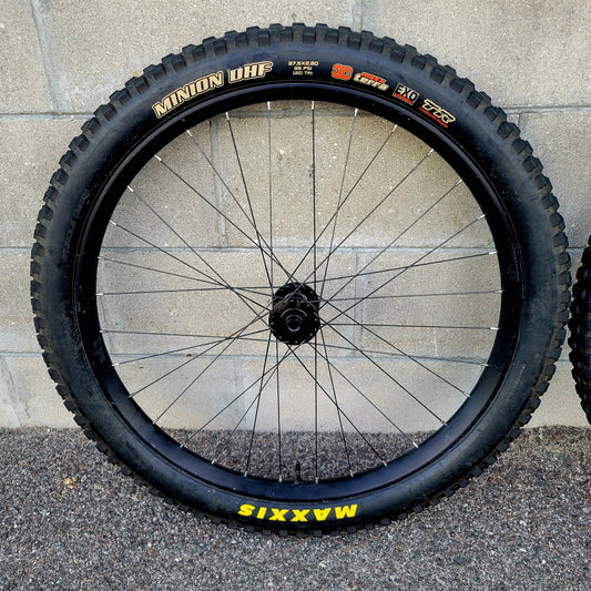 WTB ST i40 27.5+ Wheelset Maxxis Minion 2.8
