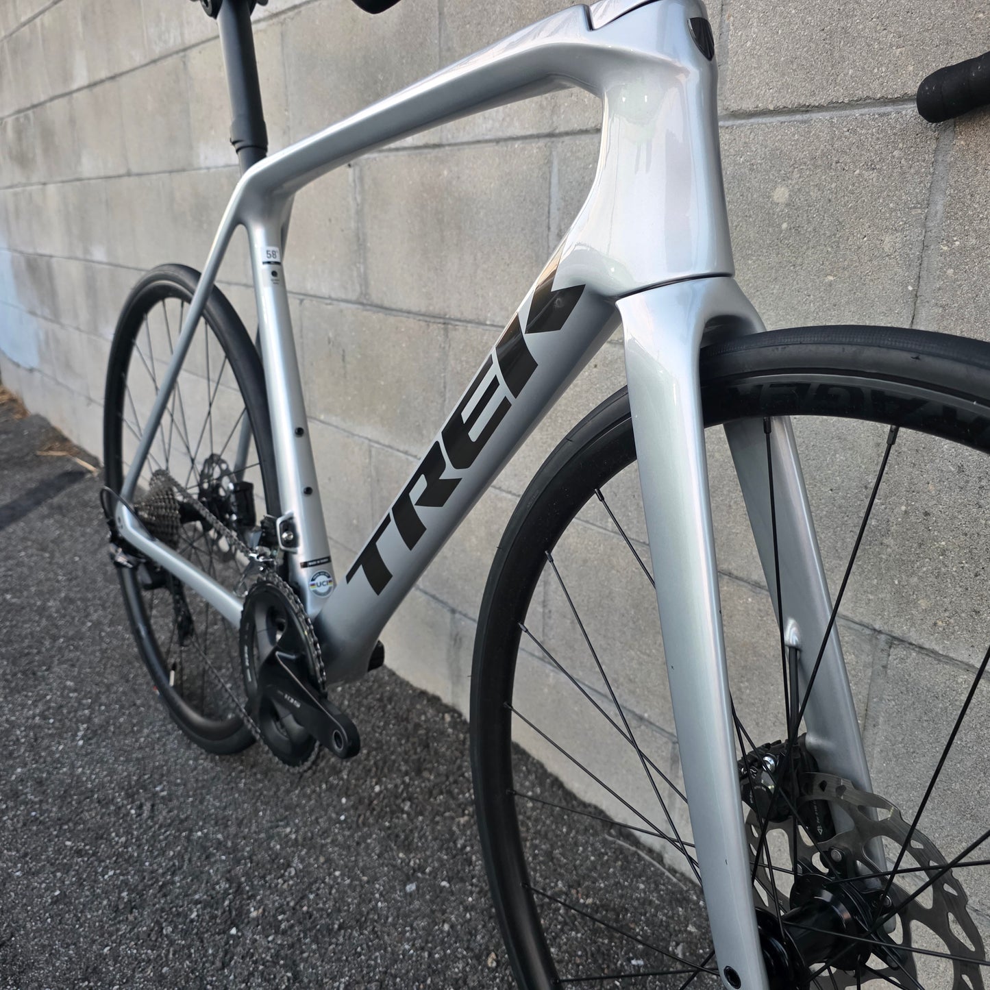 2022 Trek Emonda SL5 Carbon Road Bike (58cm)