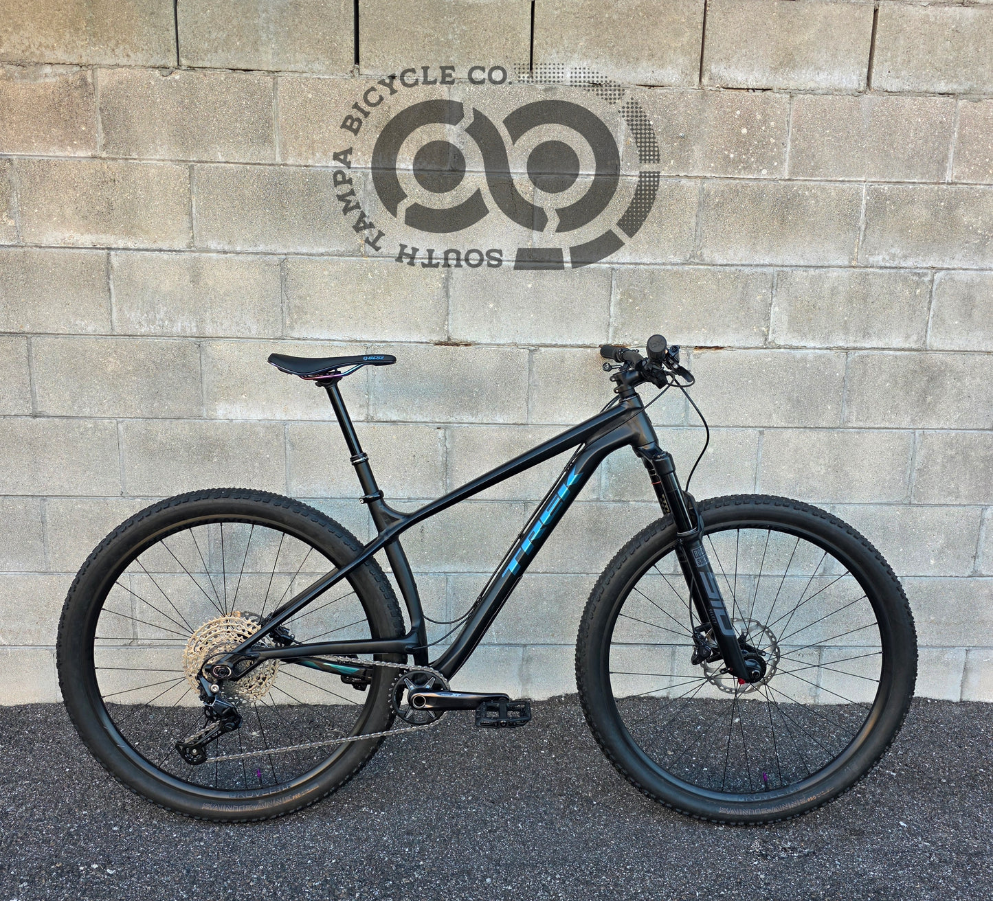 2024 Trek Stache (M/L) 29