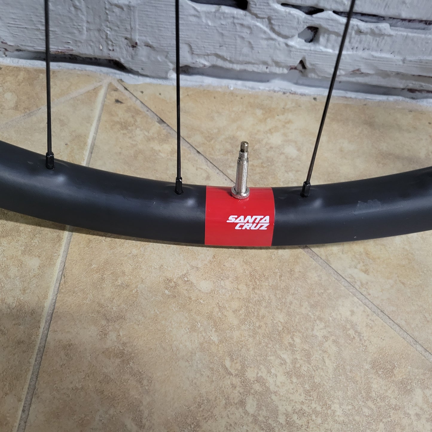 Santa Cruz Reserve 27 Carbon Wheelset 29 Boost Hope