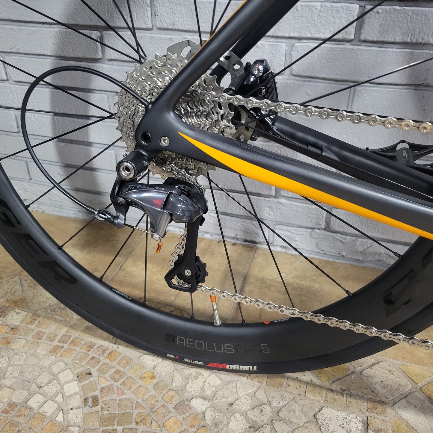 2017 Specialized Roubaix Comp Carbon 54cm Upgraded