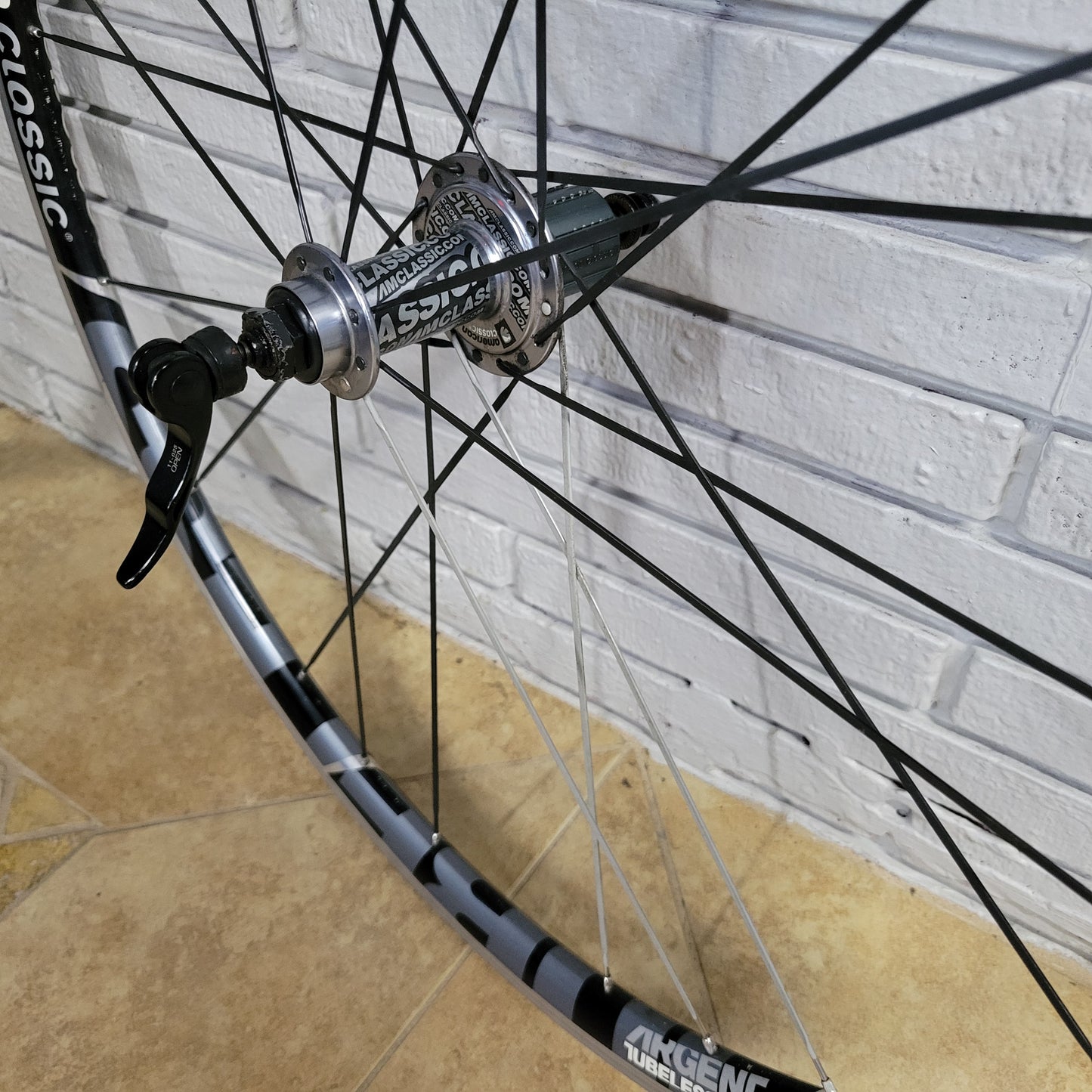 American Classic Argent wheelset 700c Rim Brake