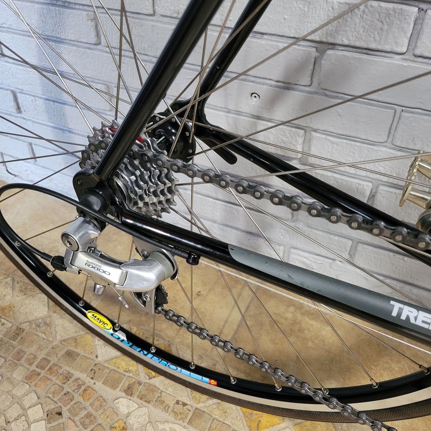 Trek 1200 Aluminum Road Bike (53cm Medium) Vinatge