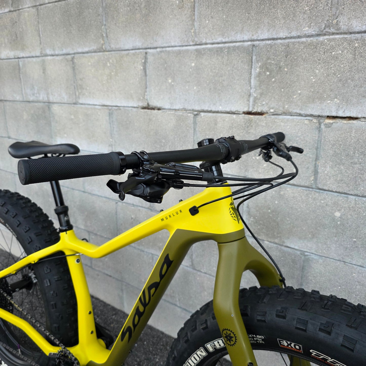 Salsa Mukluk XO1 Carbon FatBike (Small) HED Big Deal Carbon Wheelset