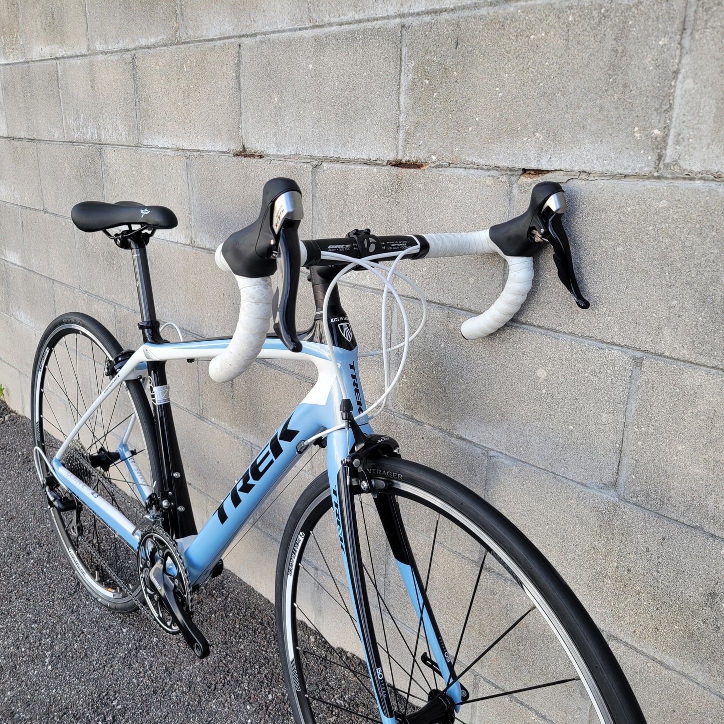 Trek Domane 4.3 WSD Carbon (52cm) + Helmet