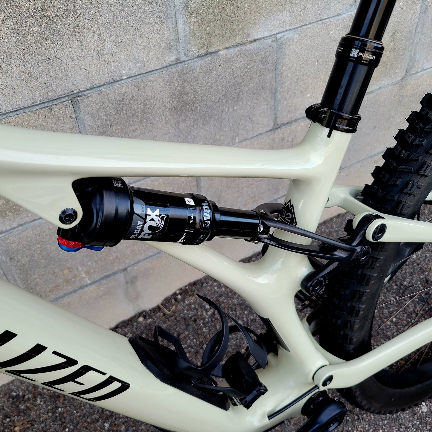 2022 Specialized Stumpjumper Carbon (S2 Small)