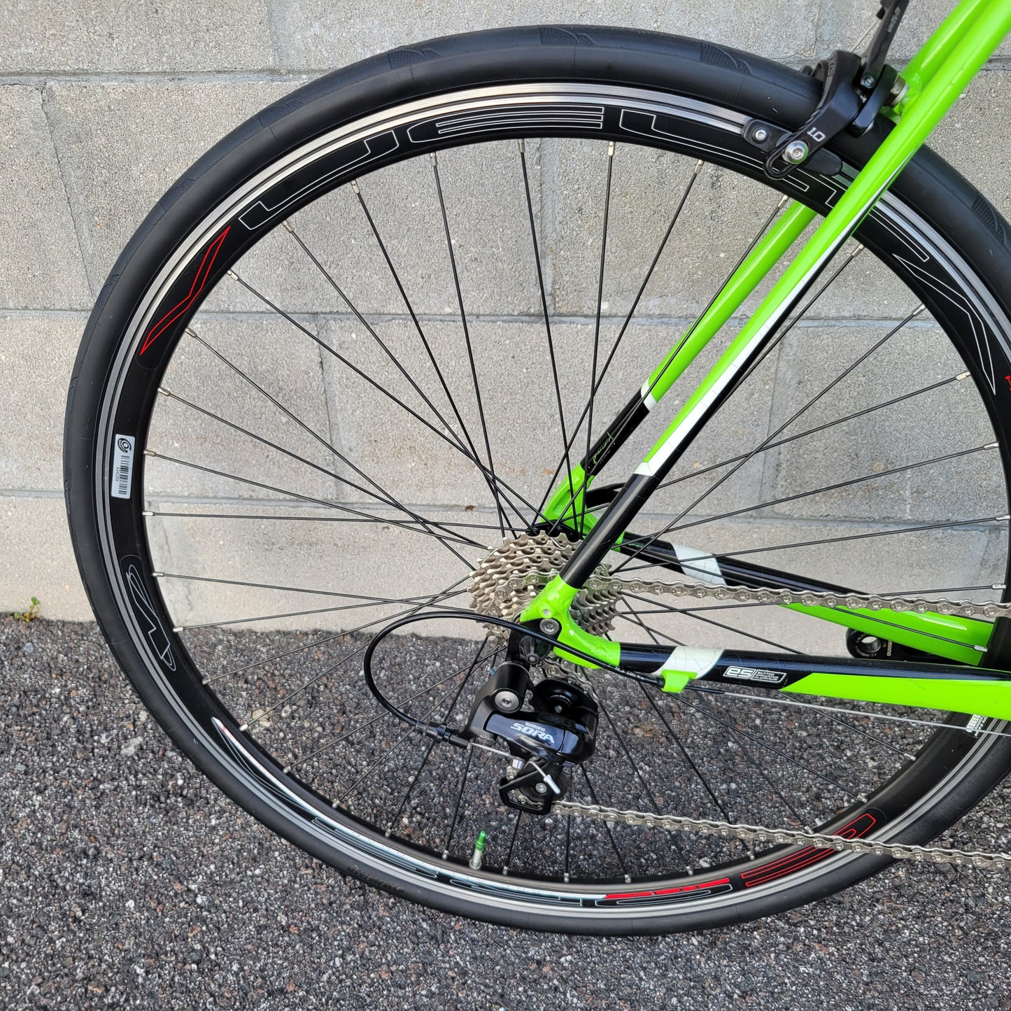 Specialized Allez Road Bike (58cm)