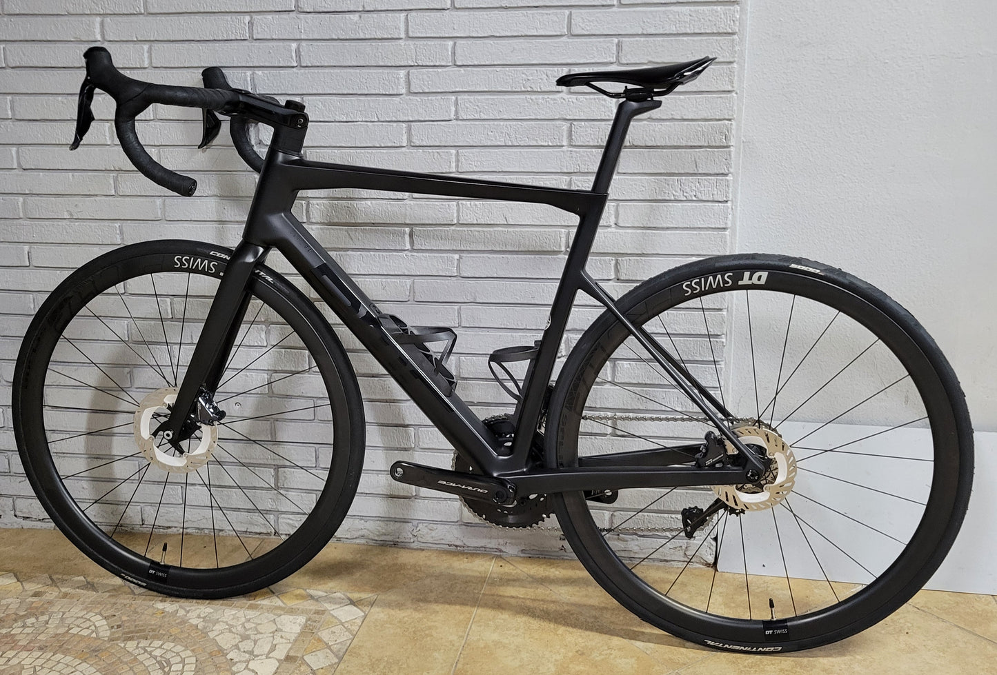 2023 BMC TeamMachine SLR01 MOD (56cm) Ultegra Di2, DT Swiss PRC1475