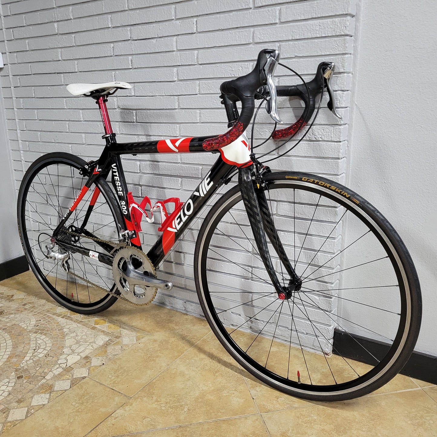 Velo Vie Vitesse 300 Carbon Road Bike (50cm Small)