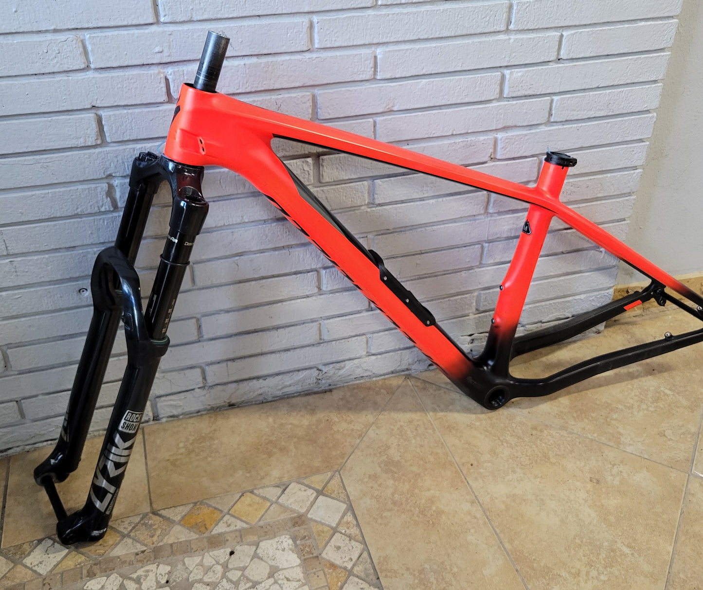 Specialized Fuse Carbon Frameset + Fork, Wheelset 29