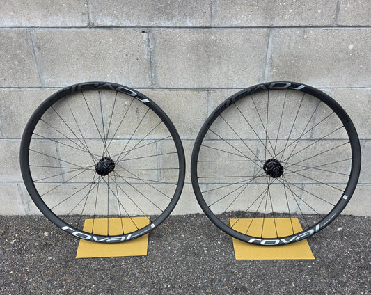 Roval Traverse SL 29 6b Carbon Wheelset DT 240