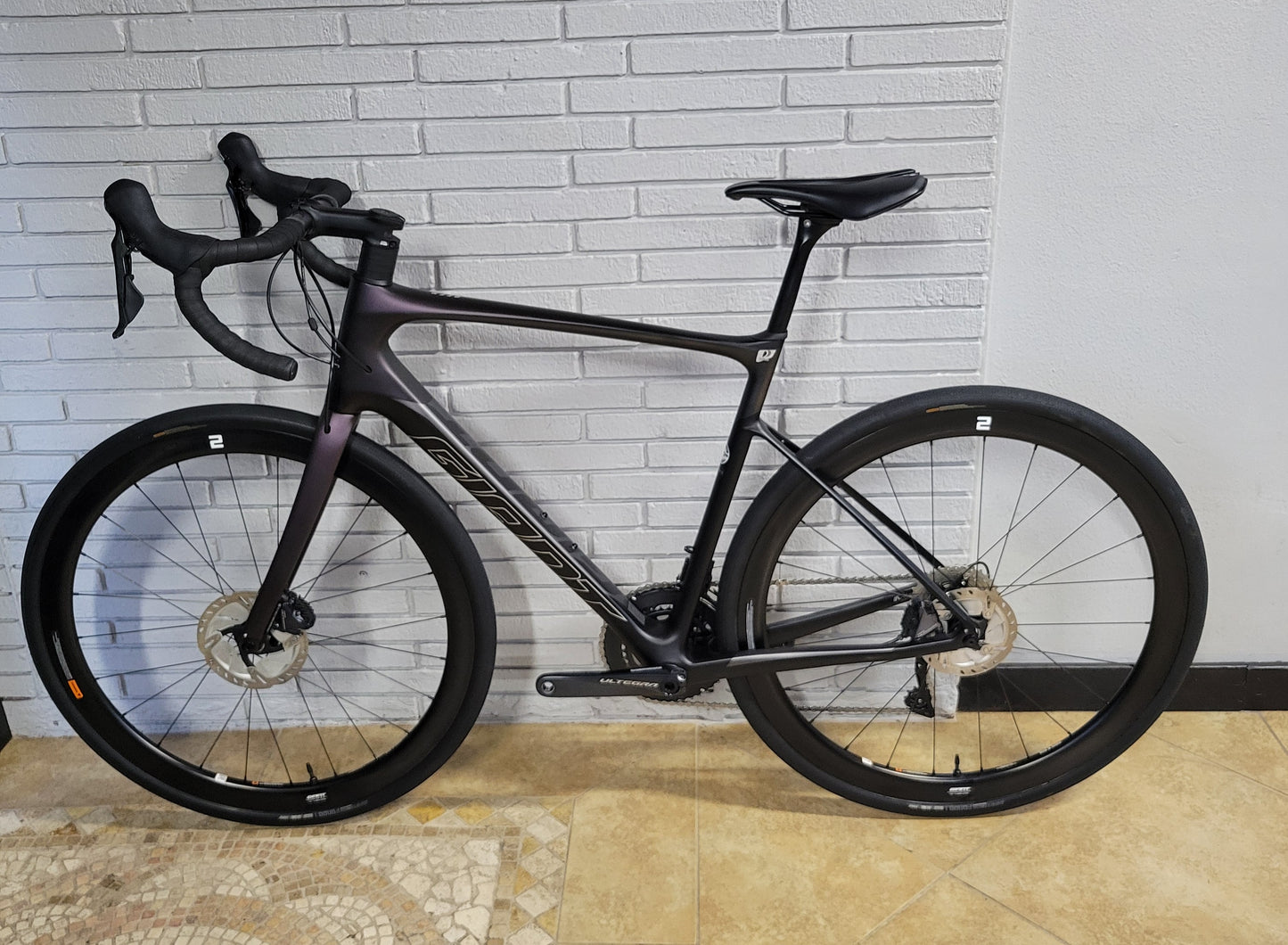 2021 Giant Defy Advanced Pro 2 Carbon