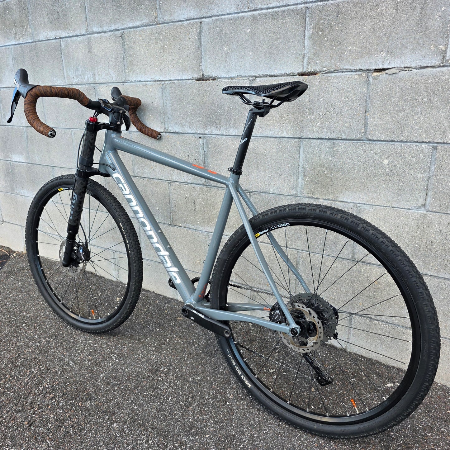 Cannondale Slate Gravel Bike (Large) Lefty Oliver Carbon 1x11